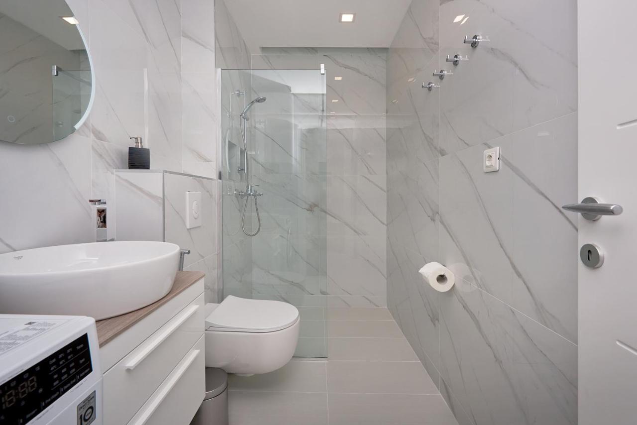 Georgiy Lux Apartments Lastva Grbaljska Екстериор снимка