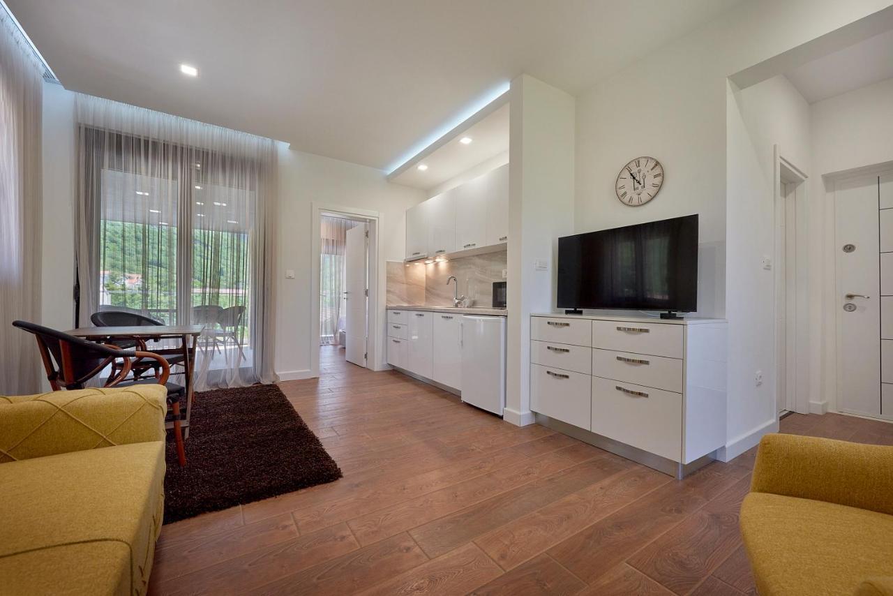 Georgiy Lux Apartments Lastva Grbaljska Екстериор снимка