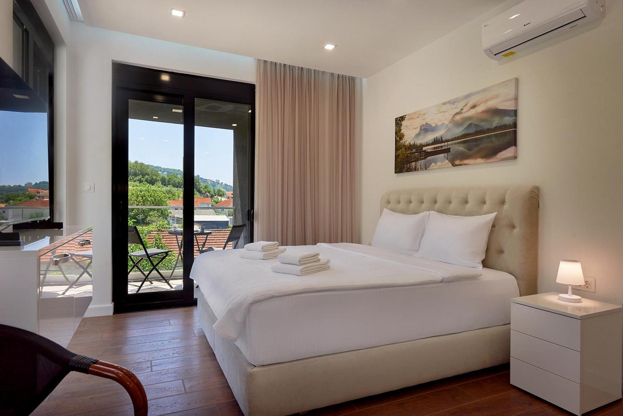 Georgiy Lux Apartments Lastva Grbaljska Екстериор снимка